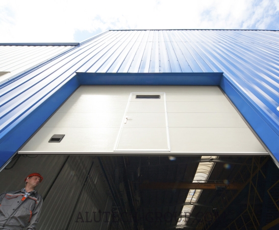 Промышленные ворота Алютех Protrend в Белореченске